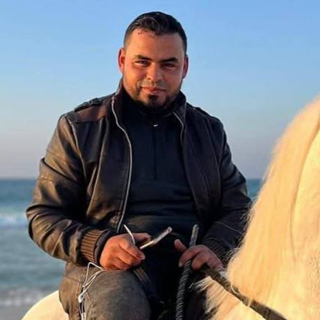 يلتحق بوالدته وأخواته… — صورة 1