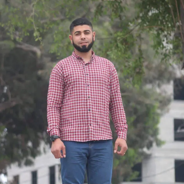 Muerte del ciudadano Fuad al-Ghula a consecuencia del bombardeo israelí que atacó un vehículo en el barrio de Tal al-Hawa, al suroeste de la ciudad de Gaza.