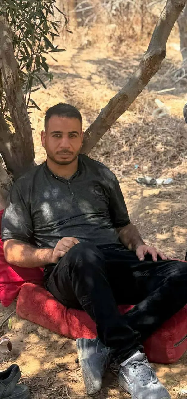 الشهيد مؤمن جبر أبو لبدة (33 عامًا) الذي ارتقى بقصف مركبة في مدينة حمد شمالي خان يونس جنوبي قطاع غزة
