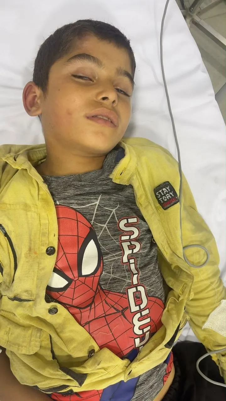 Anonymous child receiving treatment… appeal to identify him — Image 1