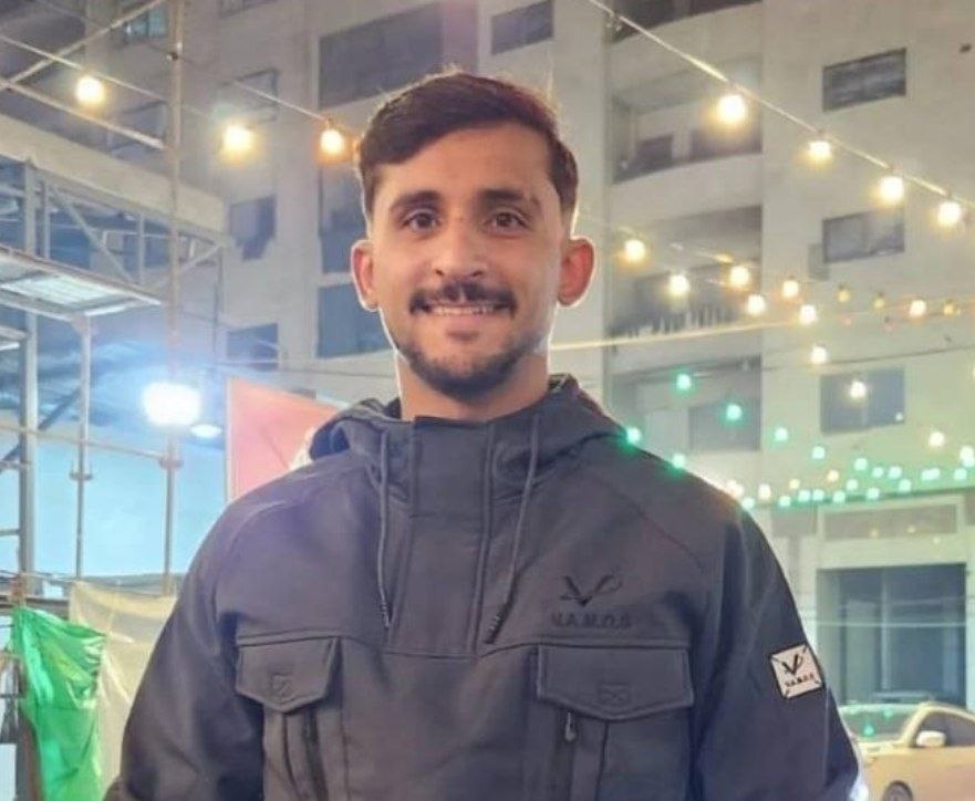 الشهيد القسامي مهند عبد الباري أبو فول، والذي كان برفقة الشهيد القائد عزالدين البيك